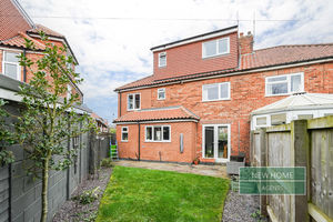 Photo 32- click for photo gallery